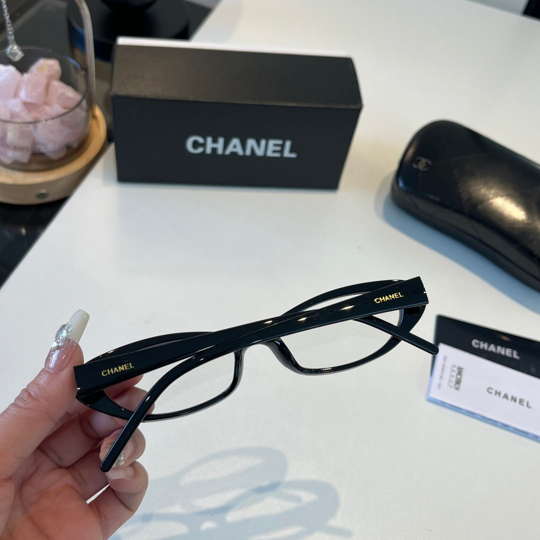 Chanel Oversized Silver Lens Sunglasses for Men & Women - 486551 - detail image 8