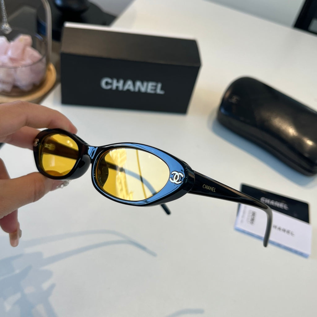 Chanel Oversized Orange Lens Sunglasses for Men & Women - 448994 - detail image 4