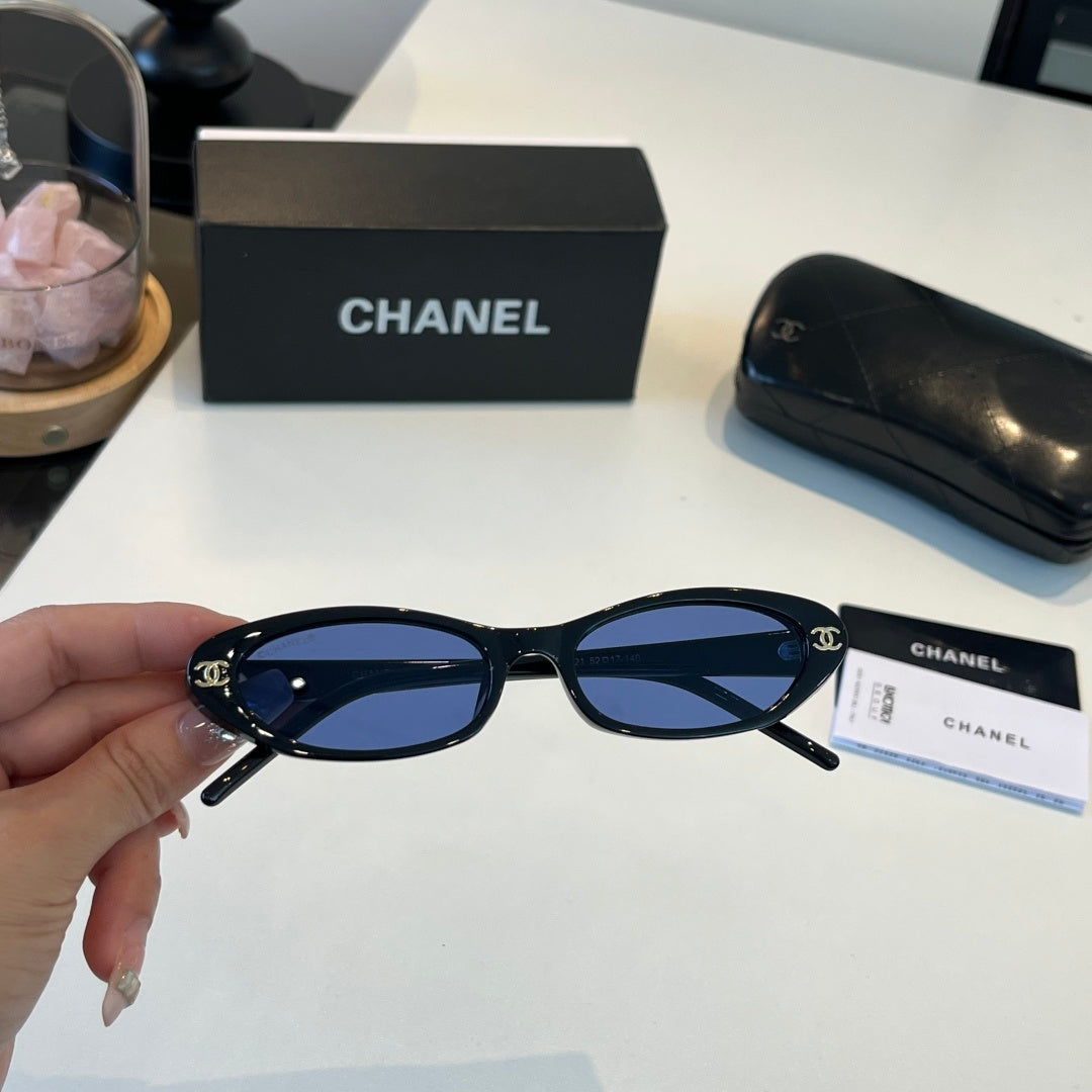Chanel Oversized Blue Lens Sunglasses for Men & Women - 448996 - detail image 5