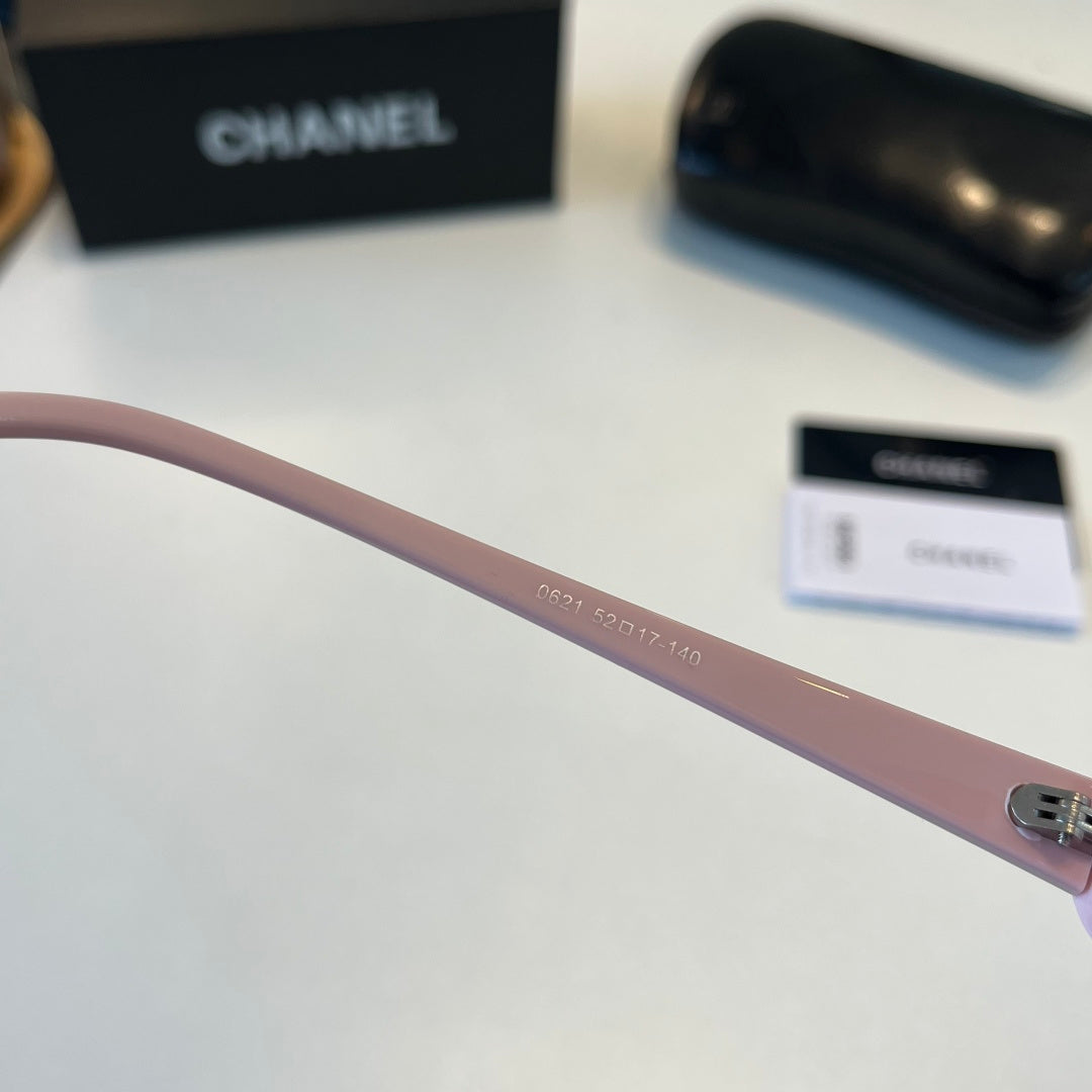 Chanel Oversized Silver Lens Sunglasses for Men & Women - 486555 - detail image 9