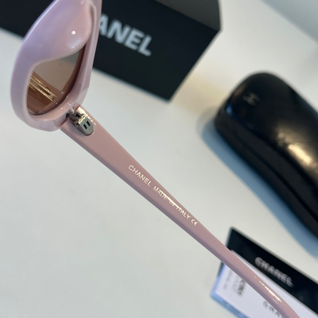 Chanel Oversized Silver Lens Sunglasses for Men & Women - 448998 - detail image 9