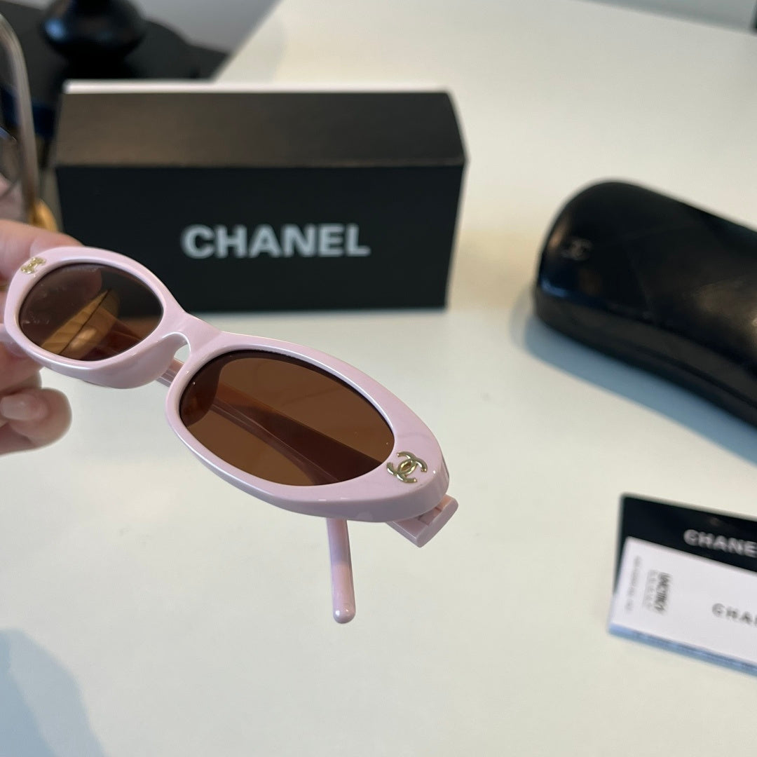 Chanel Oversized Silver Lens Sunglasses for Men & Women - 448998 - detail image 5