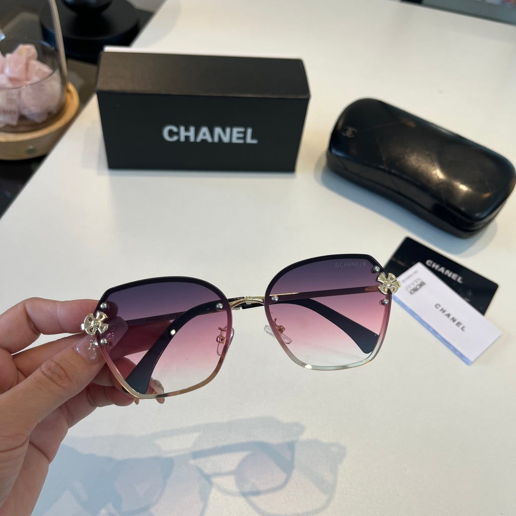 Chanel Oversized Silver Lens Sunglasses for Men & Women - 486557 - detail image 6