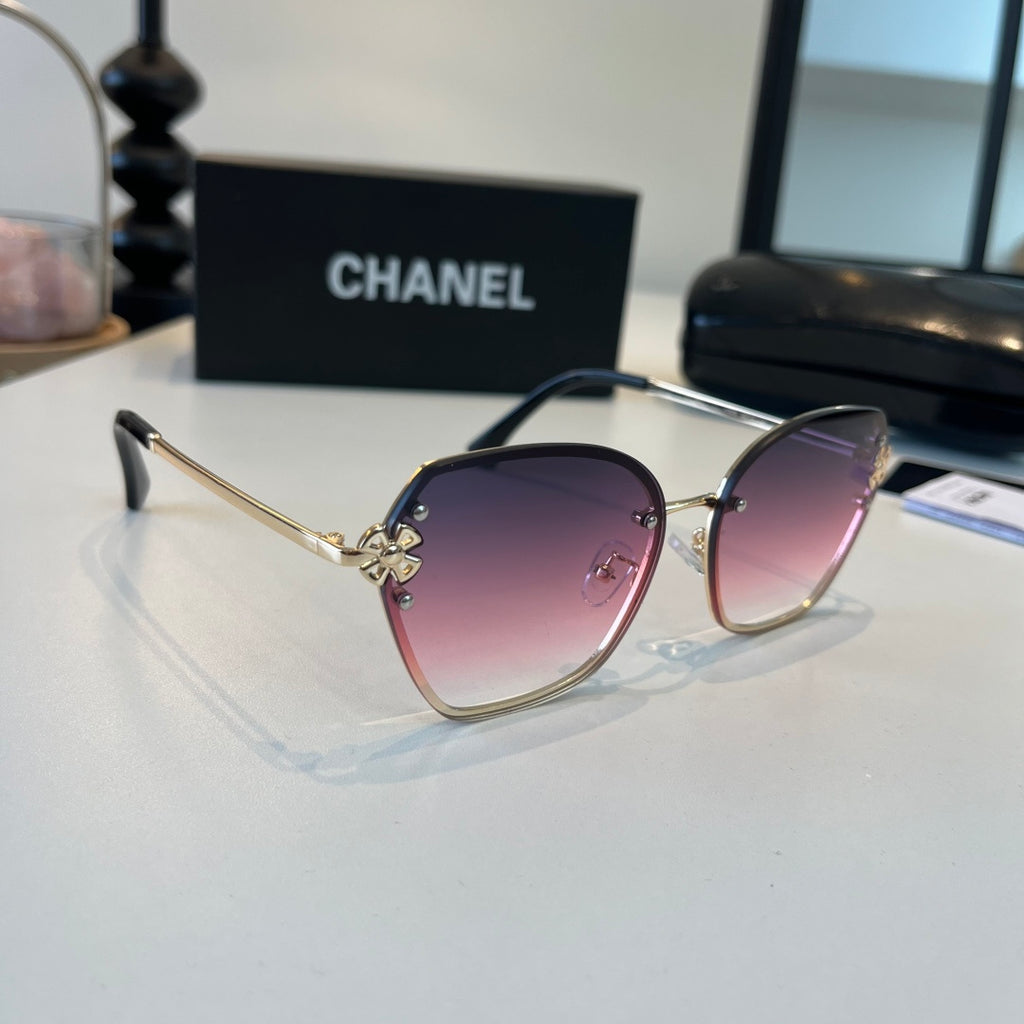 Chanel Oversized Silver Lens Sunglasses for Men & Women - 486557