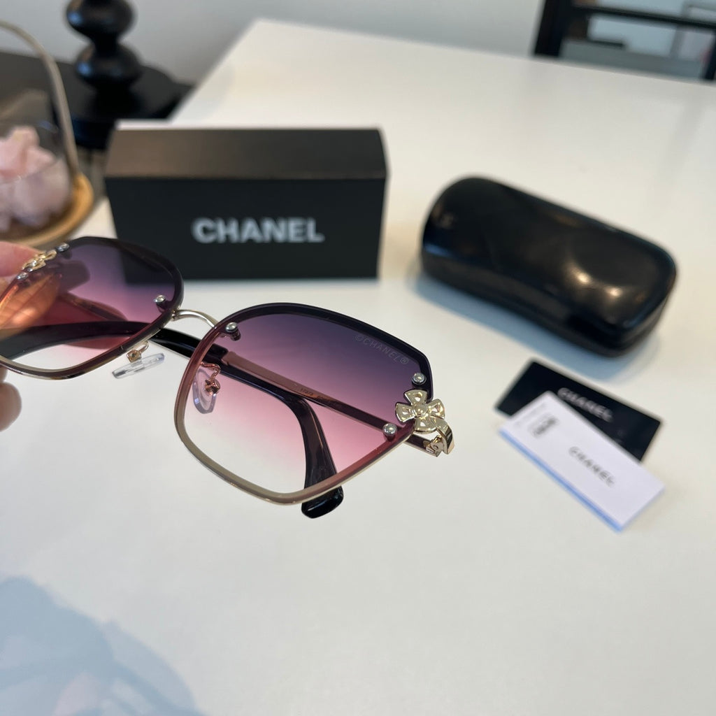 Chanel Oversized Silver Lens Sunglasses for Men & Women - 486557 - detail image 8