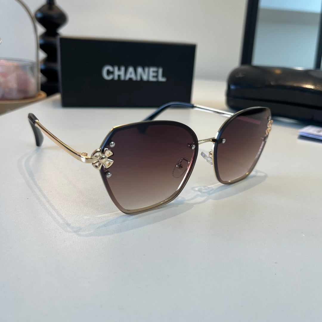 Chanel Oversized Silver Lens Sunglasses for Men & Women - 486558