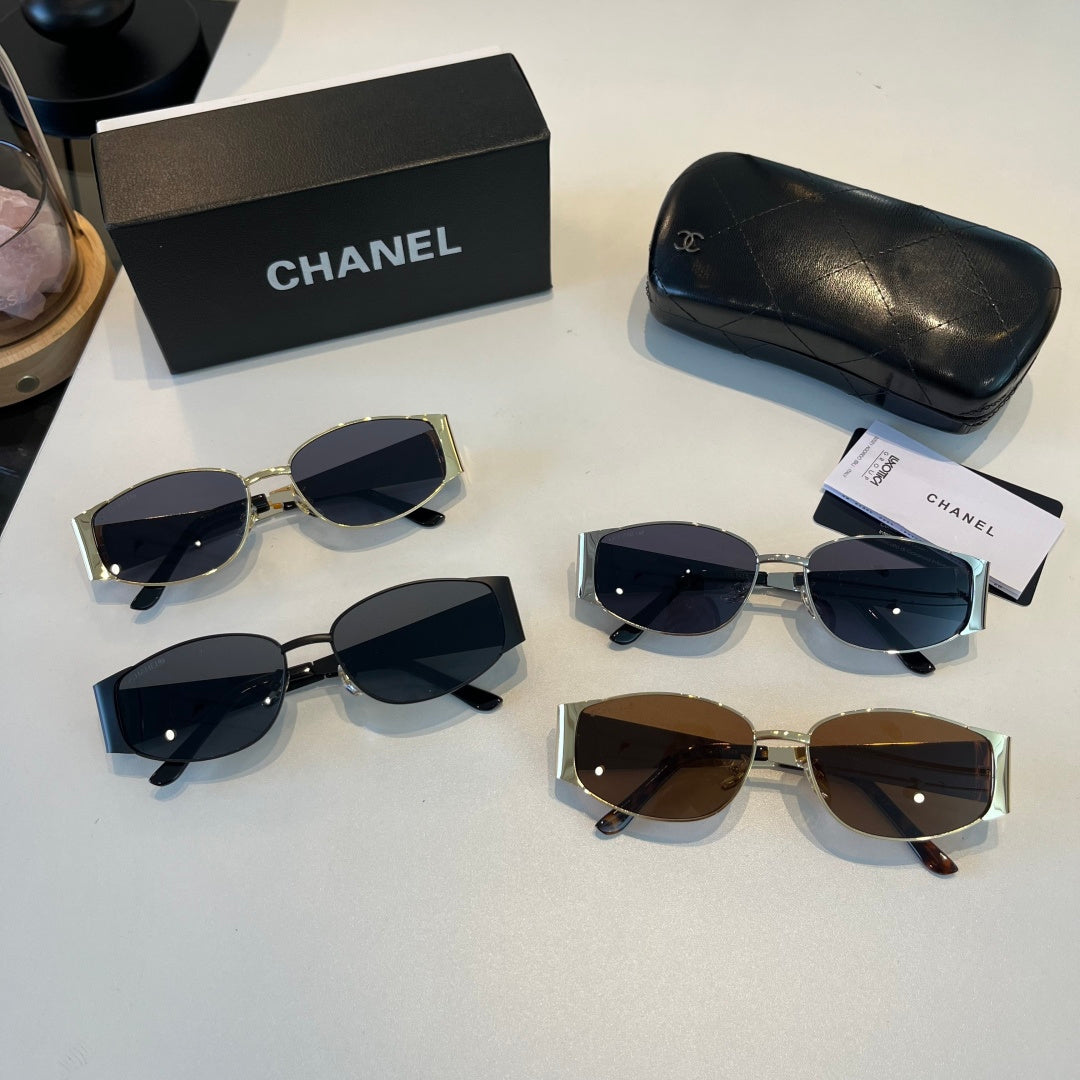 Chanel Oversized Silver Lens Sunglasses for Men & Women - 448999 - detail image 10