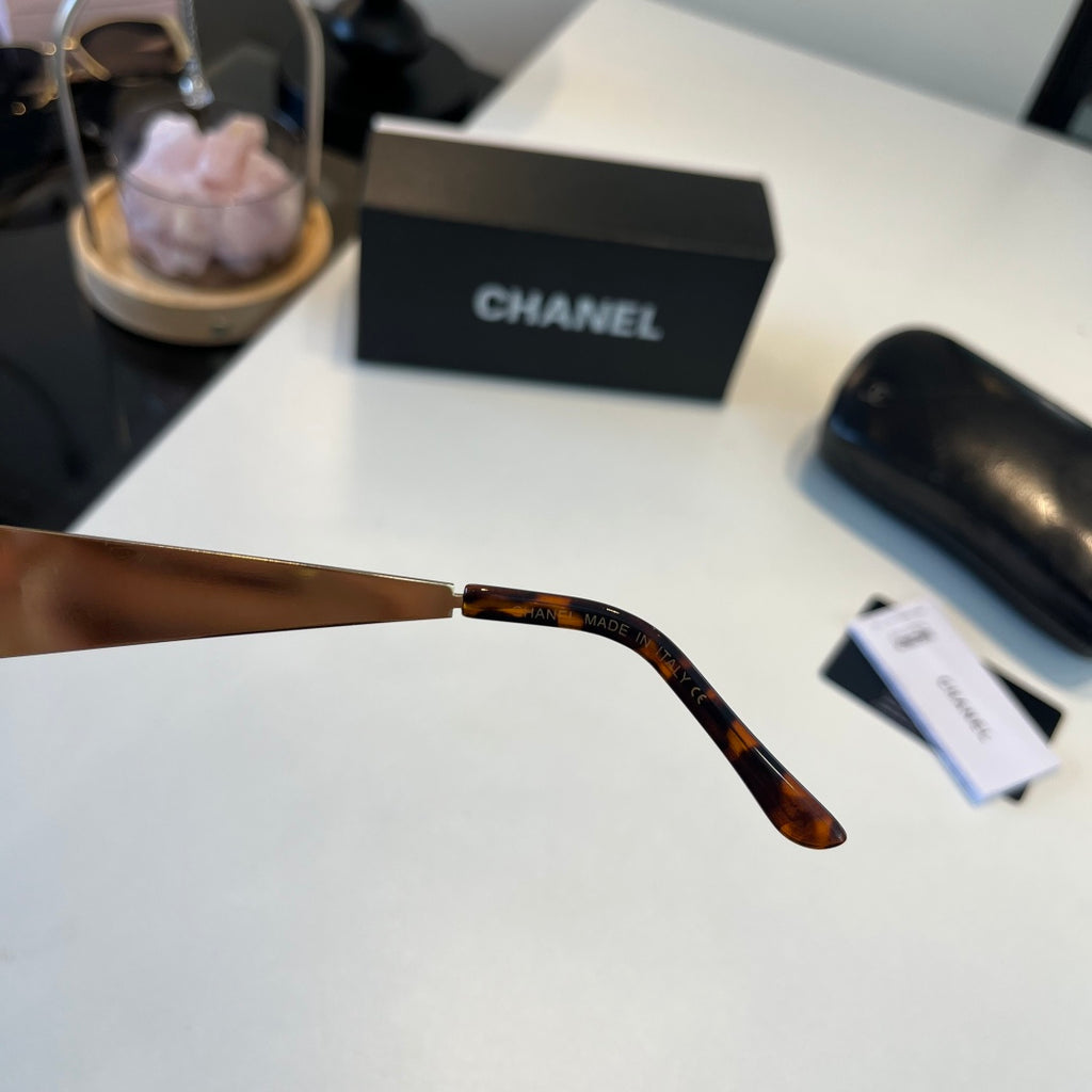 Chanel Oversized Brown Lens Sunglasses for Men & Women - 486560 - detail image 8
