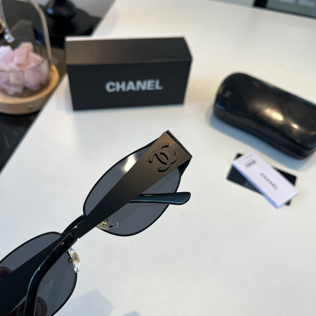 Chanel Oversized Silver Lens Sunglasses for Men & Women - 486559 - detail image 7
