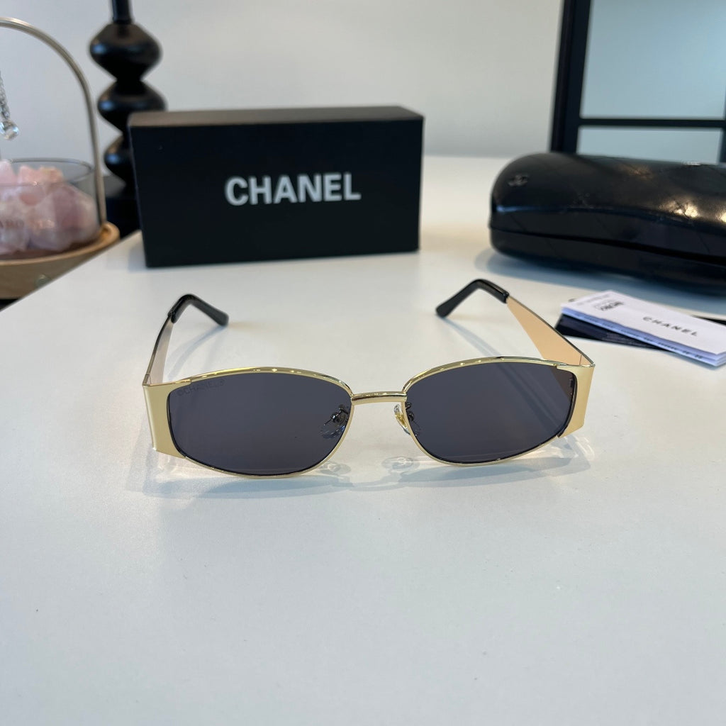Chanel Oversized Silver Lens Sunglasses for Men & Women - 486561 - detail image 2