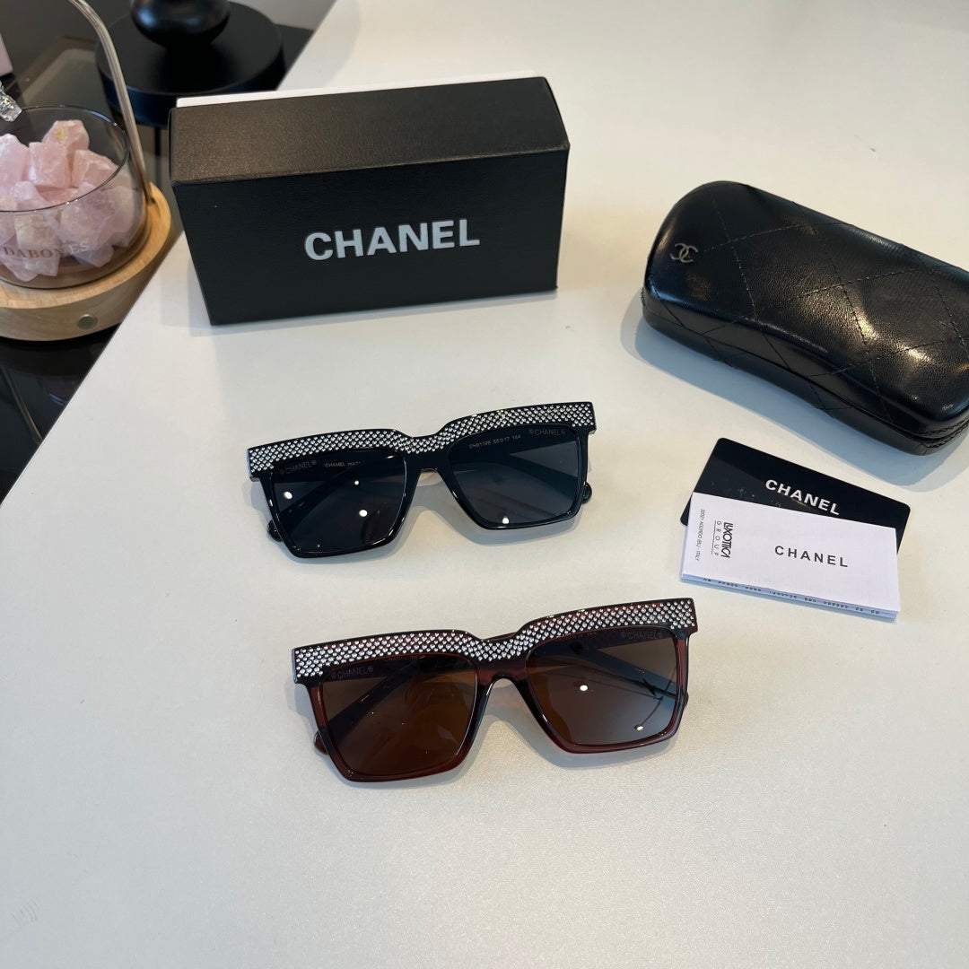 Chanel Fashion Black Lens Sunglasses for Men & Women - 449002 - detail image 11
