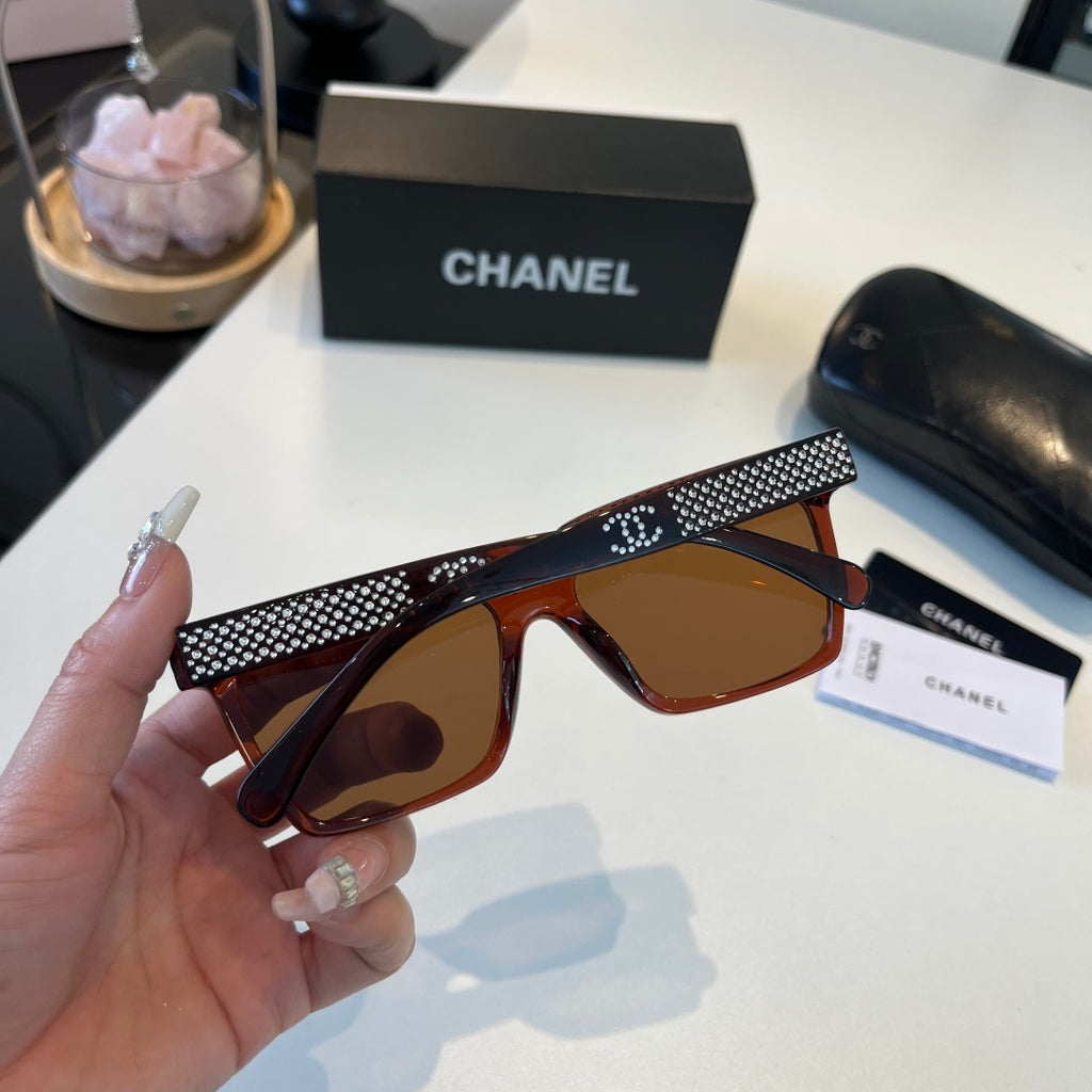 Chanel Fashion Black Lens Sunglasses for Men & Women - 486562 - detail image 7