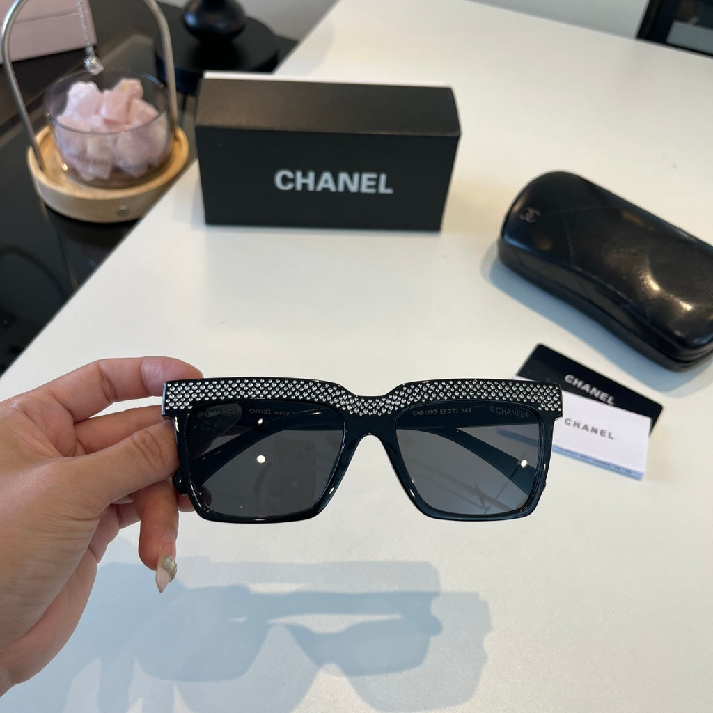 Chanel Fashion Black Lens Sunglasses for Men & Women - 449002 - detail image 5