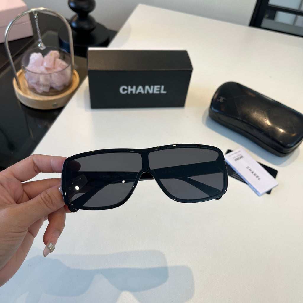 Chanel Fashion Black Lens Sunglasses for Men & Women - 486566 - detail image 5