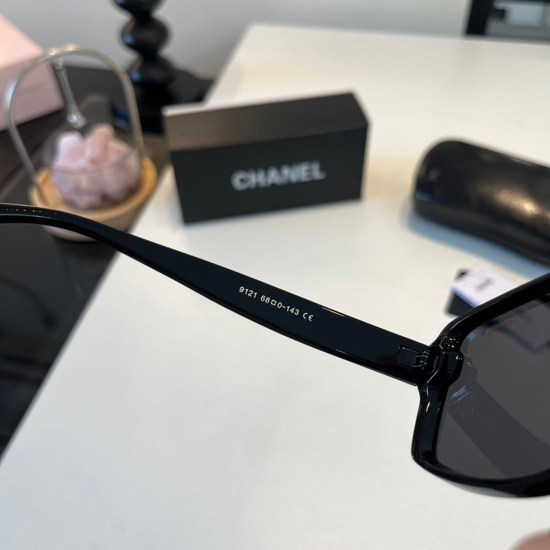 Chanel Fashion Black Lens Sunglasses for Men & Women - 486566 - detail image 9