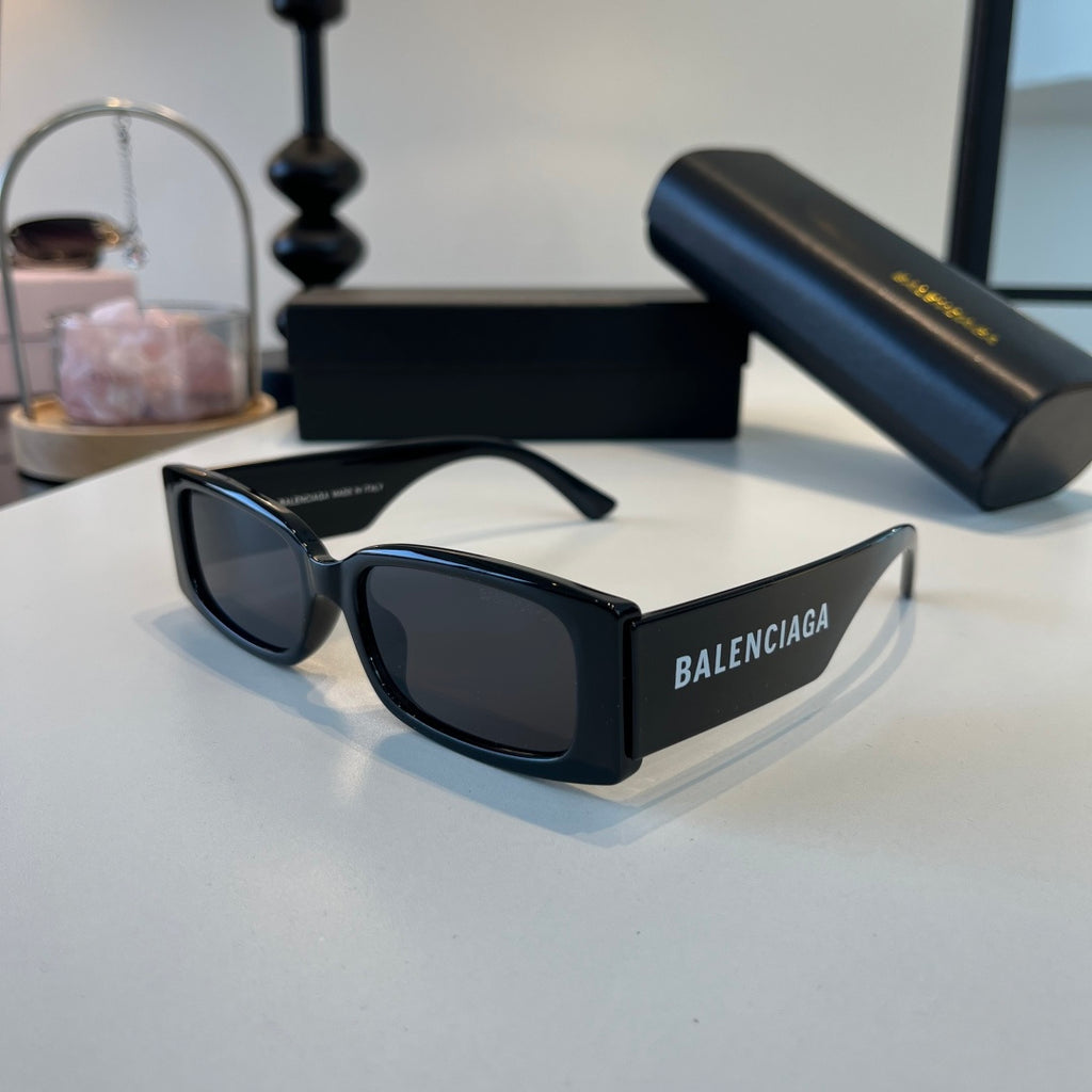 Balenciaga Rectangular Black Lens Sunglasses for Men & Women - 372348 - detail image 2