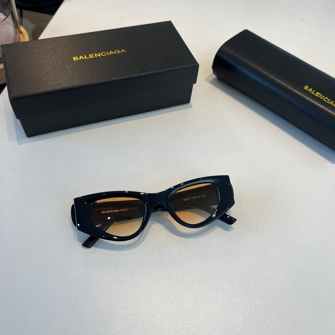 Balenciaga Rectangular Brown Lens Sunglasses for Men & Women - 449652 - detail image 5
