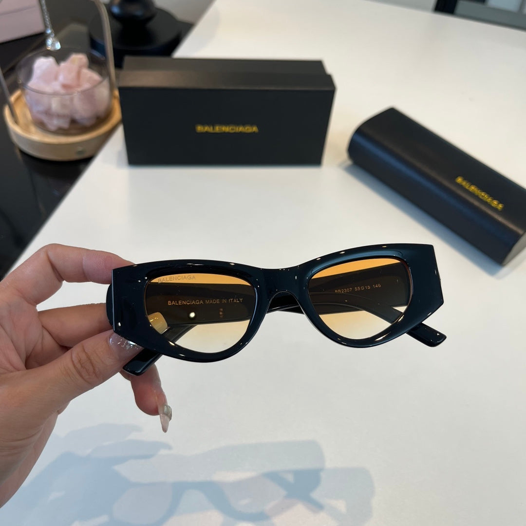 Balenciaga Rectangular Brown Lens Sunglasses for Men & Women - 158567 - detail image 6