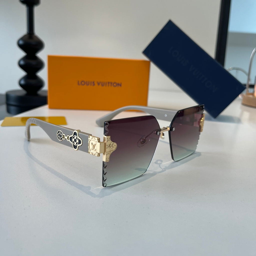 Louis Vuitton Fashion Silver Lens Sunglasses for Women - 493091