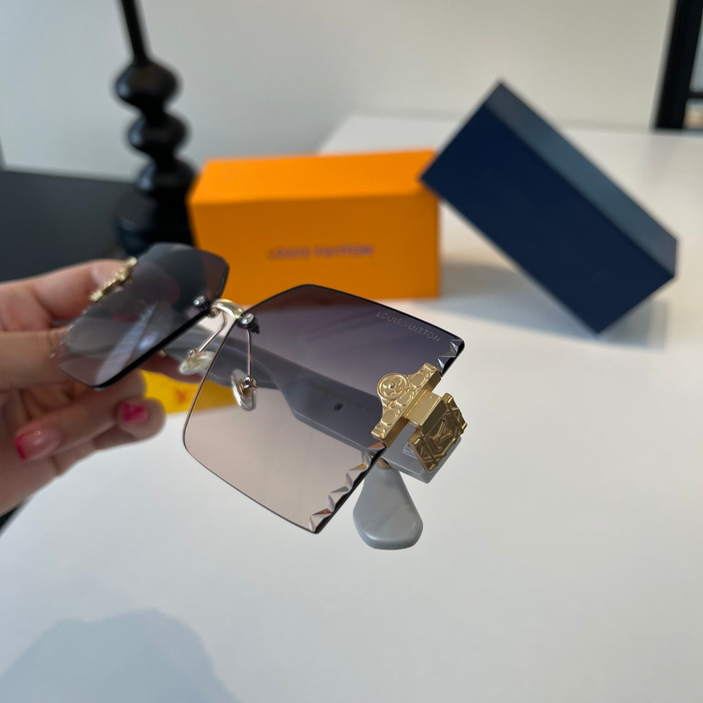 Louis Vuitton Fashion Silver Lens Sunglasses for Women - detail image 6