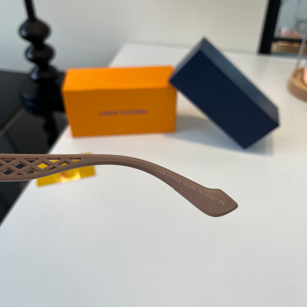 Louis Vuitton Fashion Silver Lens Sunglasses for Women - 448661 - detail image 8