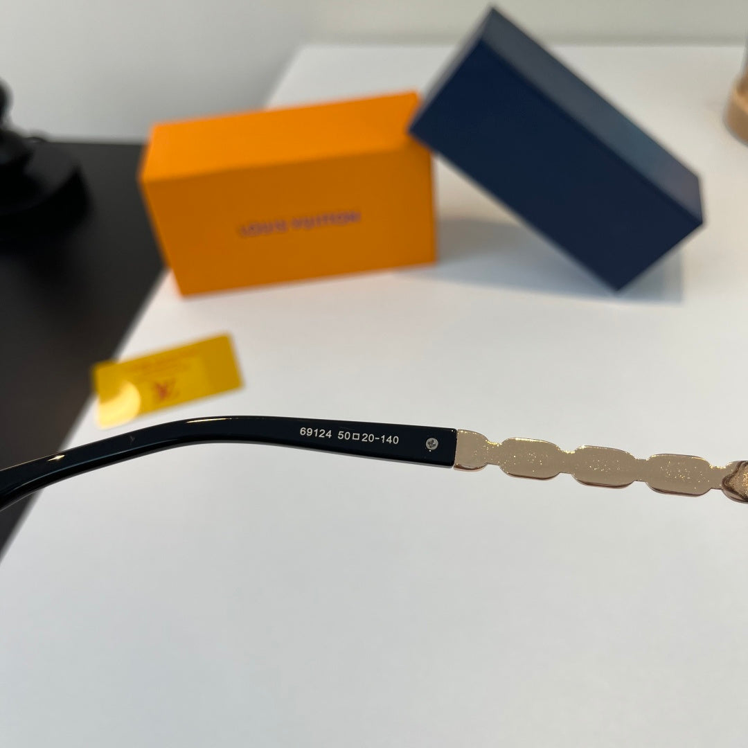 Louis Vuitton Cat-Eye Silver Lens Sunglasses for Women - detail image 8