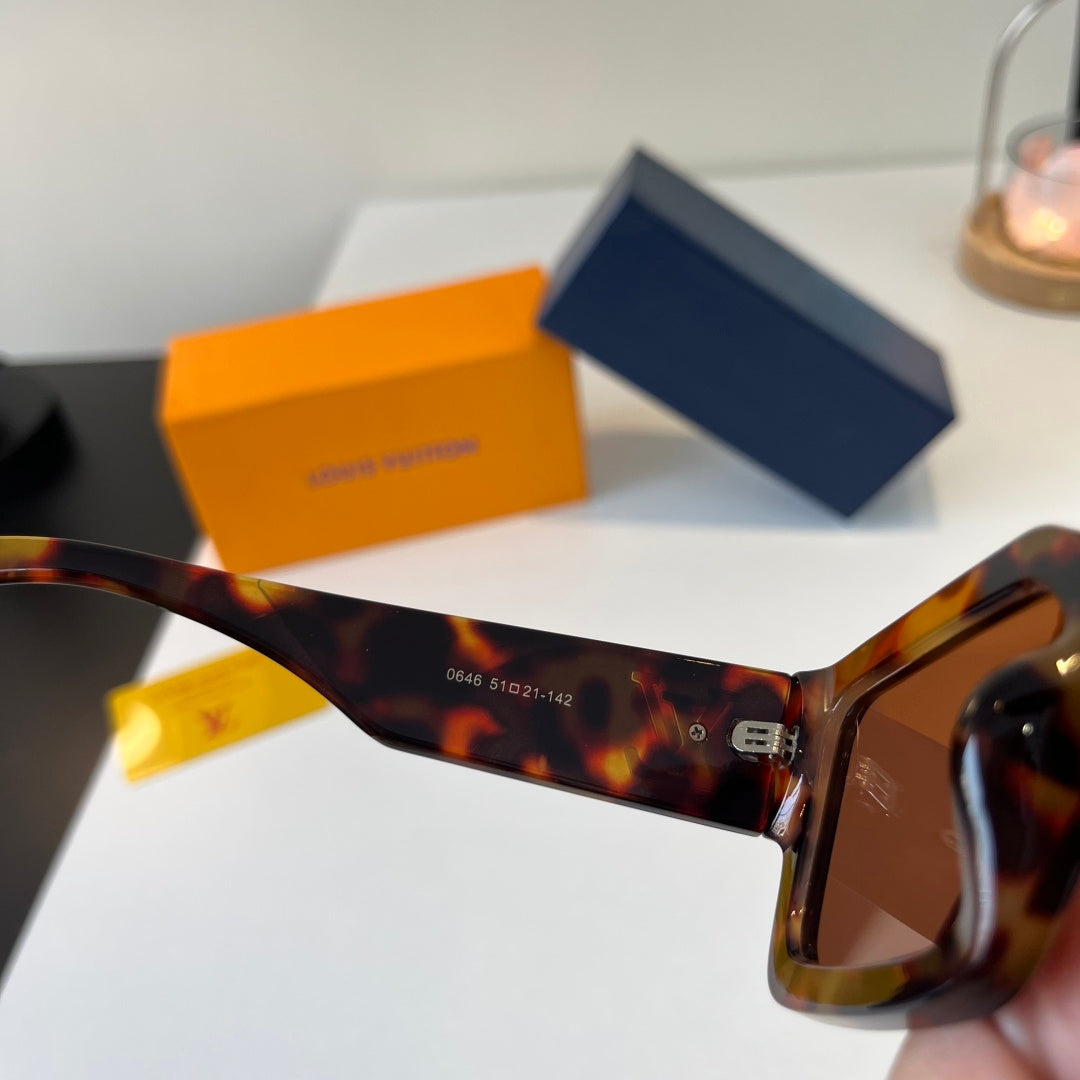 Louis Vuitton Fashion Black Lens Sunglasses for Men & Women - 493064 - detail image 8