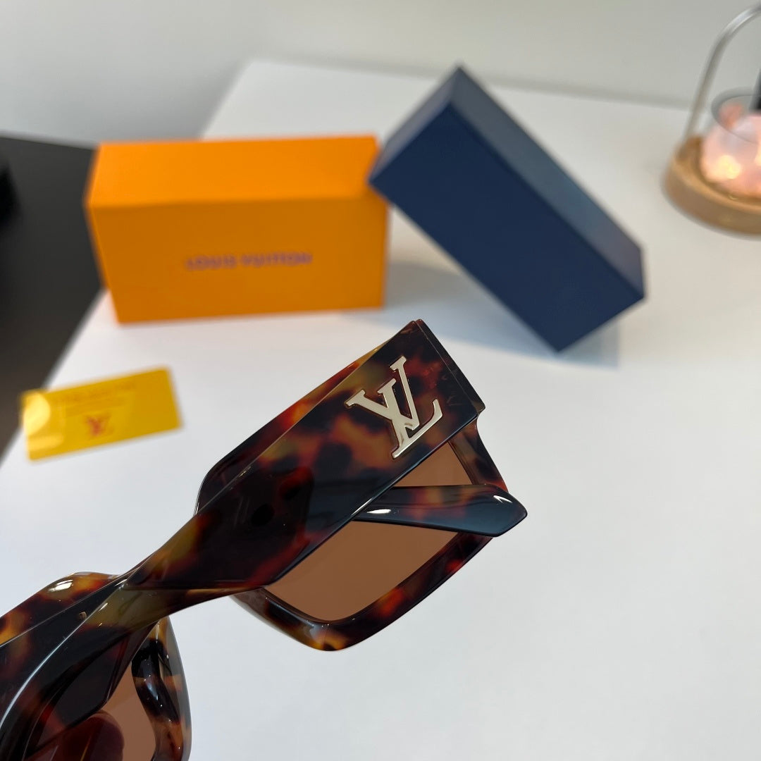 Louis Vuitton Fashion Black Lens Sunglasses for Men & Women - 493064 - detail image 6
