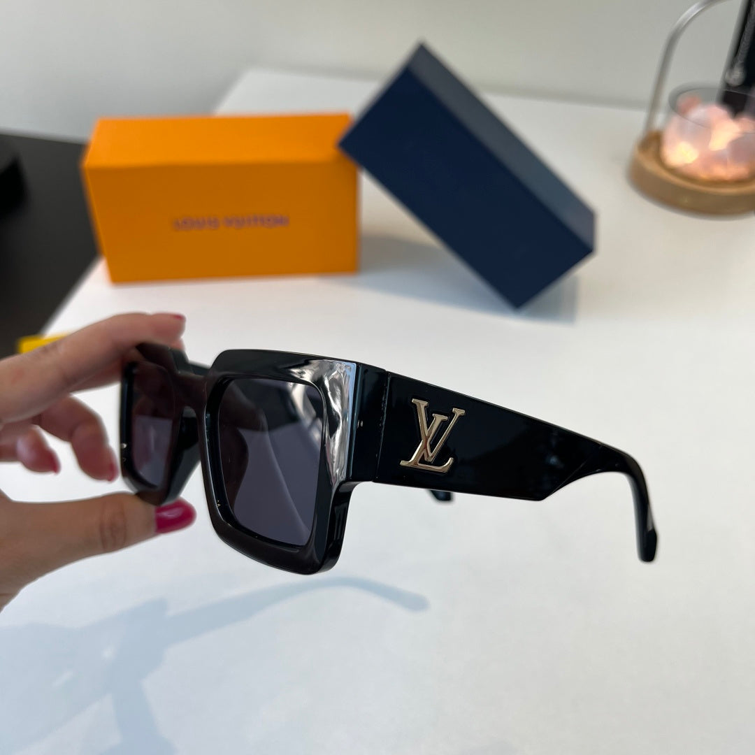 Louis Vuitton Fashion Black Lens Sunglasses for Men & Women - 493065 - detail image 3