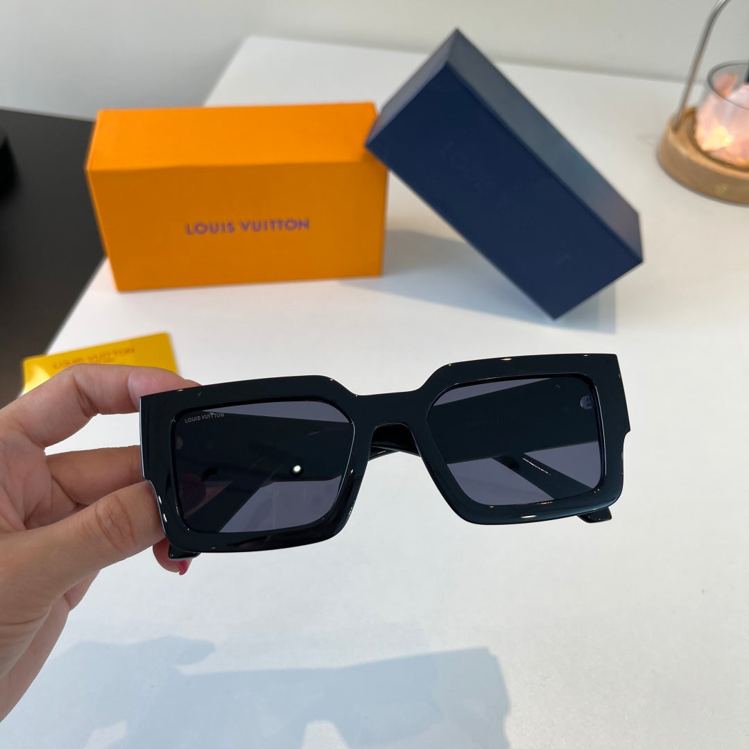 Louis Vuitton Fashion Black Lens Sunglasses for Men & Women - 493065 - detail image 5