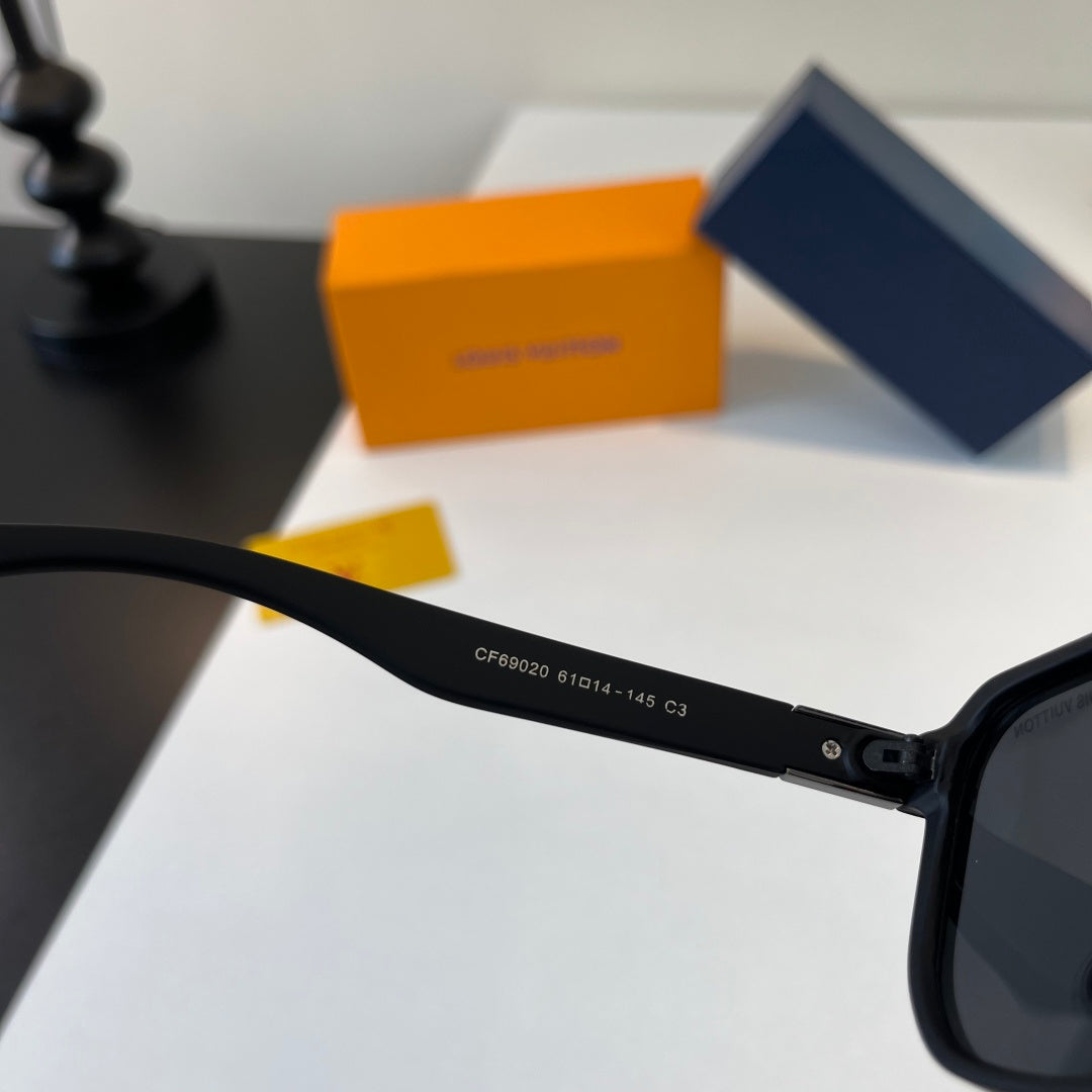 Louis Vuitton Fashion Black Lens Sunglasses for Men & Women - 493069 - detail image 9