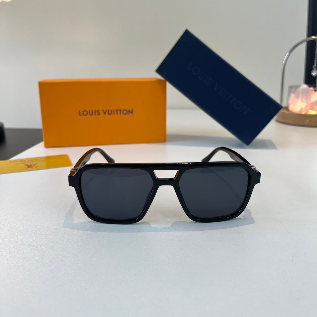 Louis Vuitton Fashion Black Lens Sunglasses for Men & Women - 493070