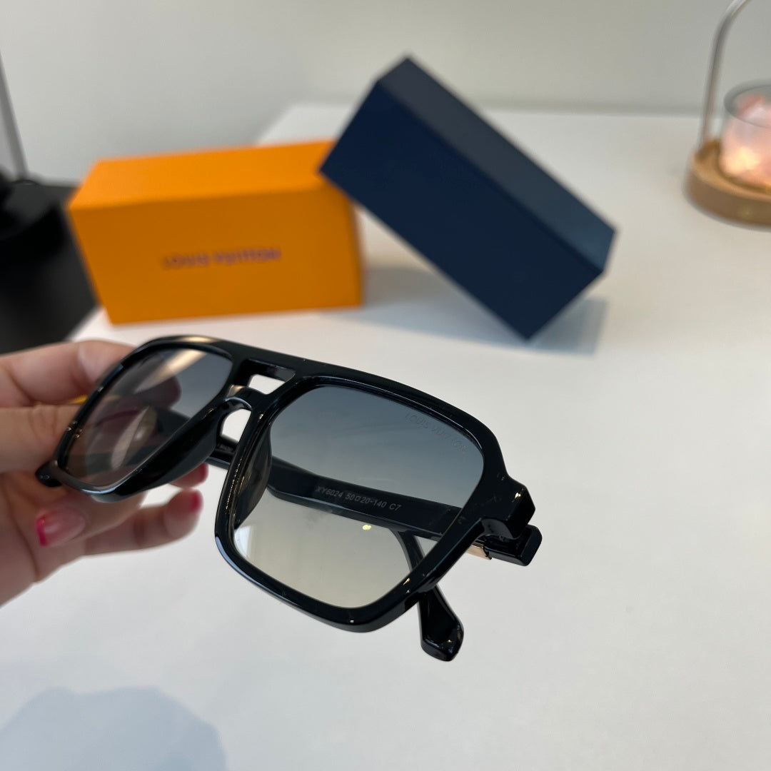 Louis Vuitton Fashion Silver Lens Sunglasses for Men & Women - 493071 - detail image 6