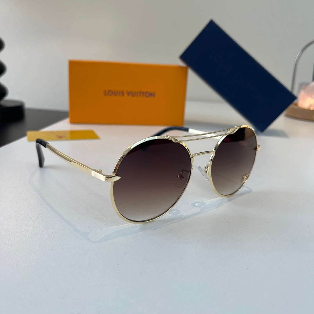Louis Vuitton Metal Aviator Silver Lens Sunglasses for Men & Women - 493075