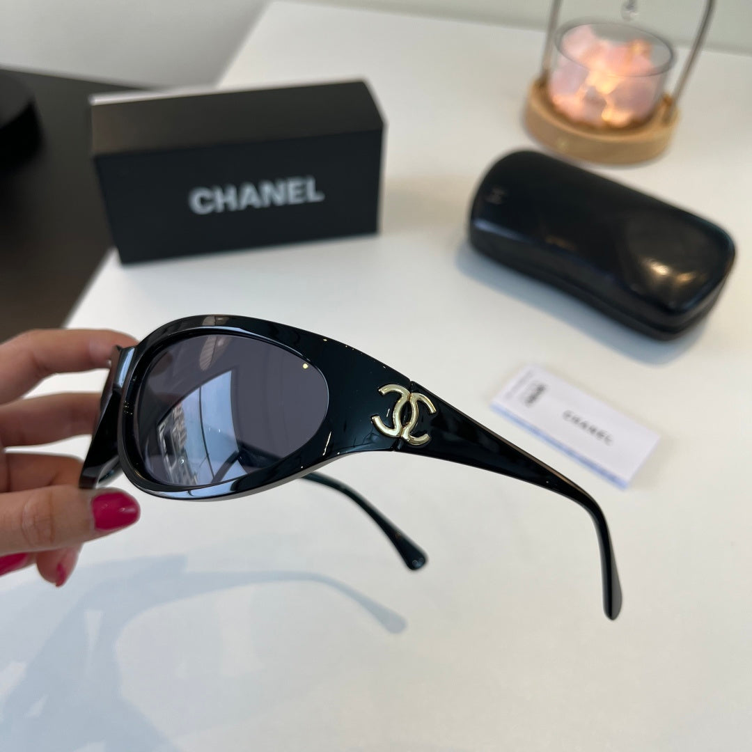 Chanel Fashion Black Lens Sunglasses for Men & Women - detail image 4