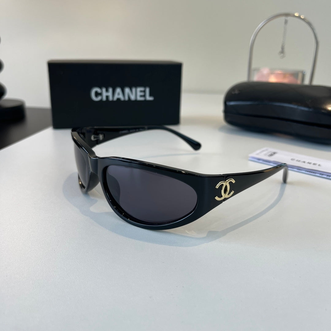 Chanel Fashion Black Lens Sunglasses for Men & Women - detail image 3