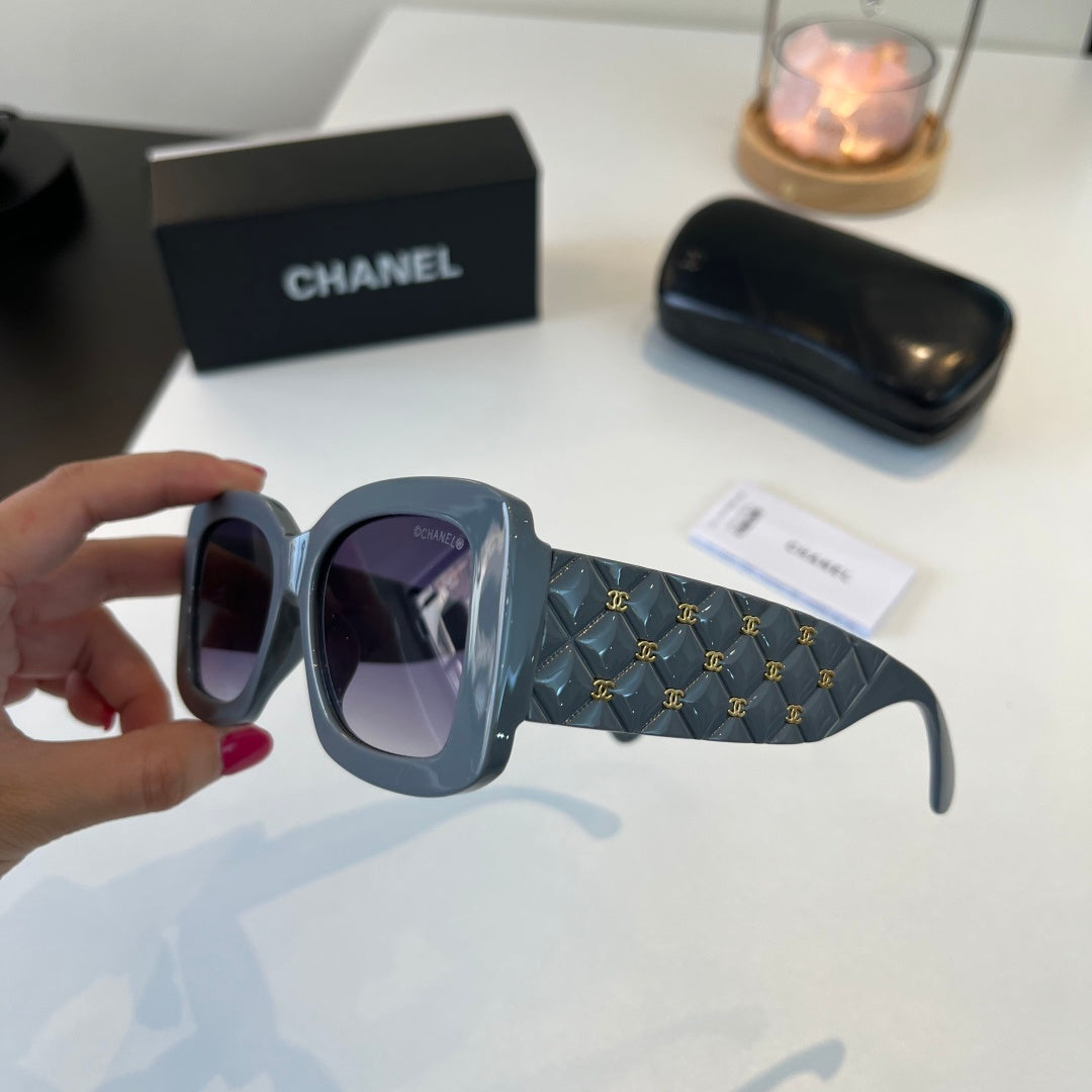 Chanel Fashion Blue Lens Sunglasses for Men & Women - detail image 4
