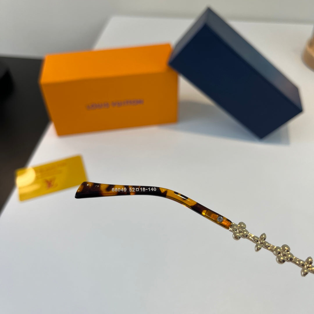 Louis Vuitton Fashion Silver Lens Sunglasses for Men & Women - 493078 - detail image 9