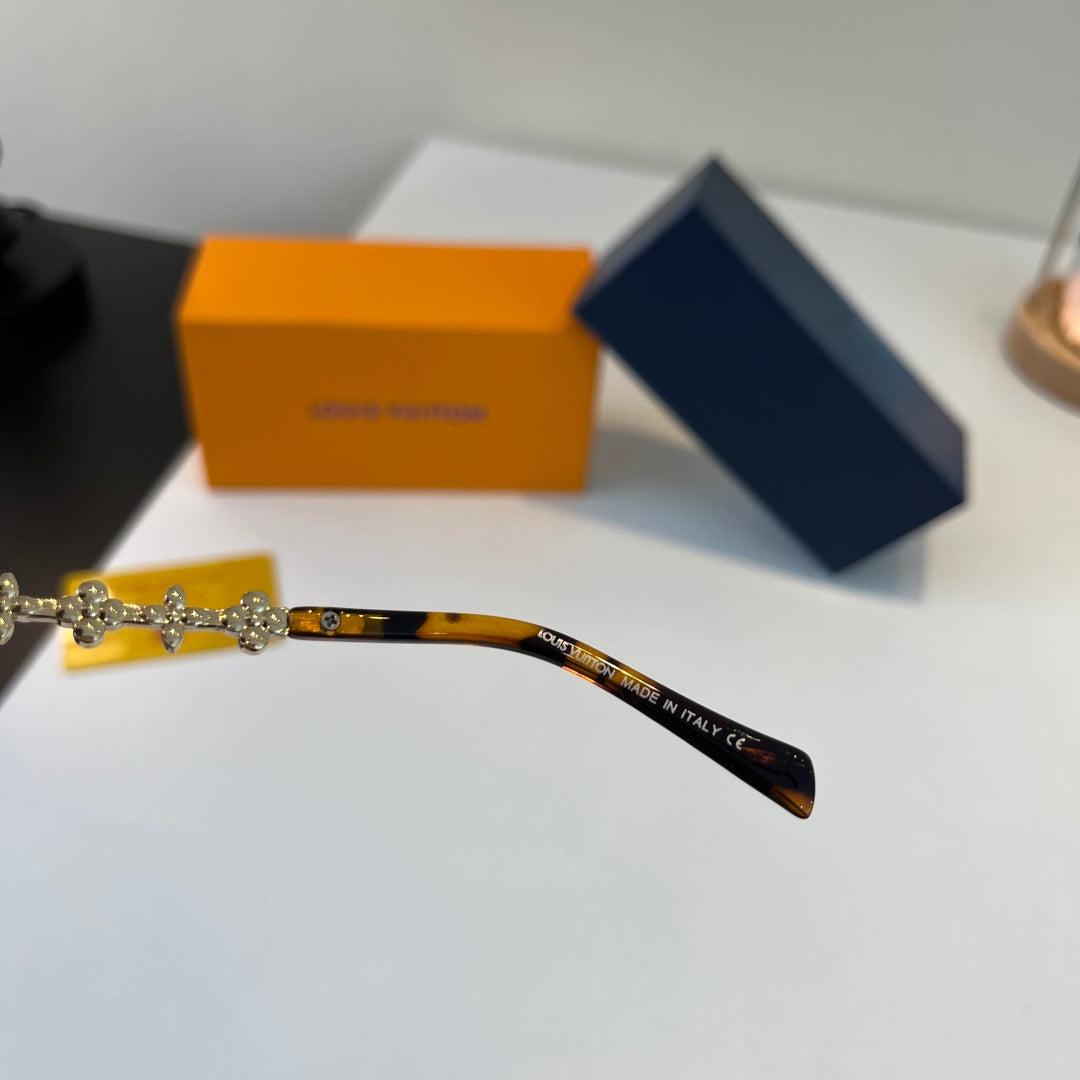 Louis Vuitton Fashion Silver Lens Sunglasses for Men & Women - 493078 - detail image 10
