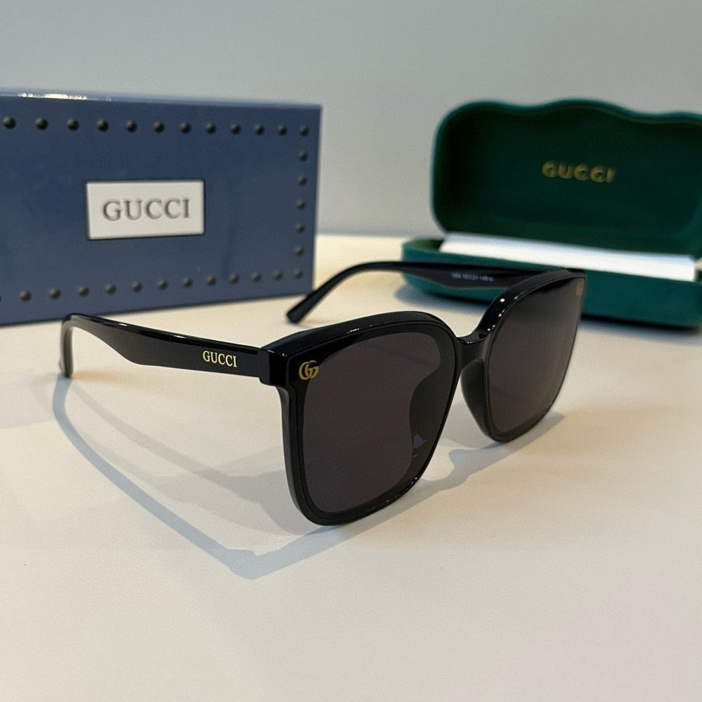 Gucci Oversized Black Lens Sunglasses for Men & Women - 486345