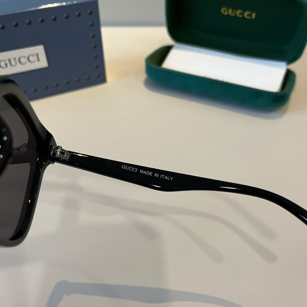 Gucci Oversized Black Lens Sunglasses for Men & Women - 486345 - detail image 9