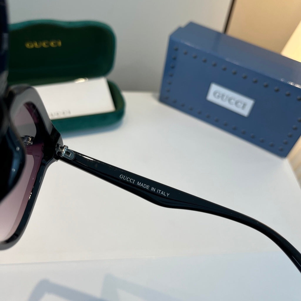 Gucci Oversized Black Lens Sunglasses for Men & Women - 486346 - detail image 9