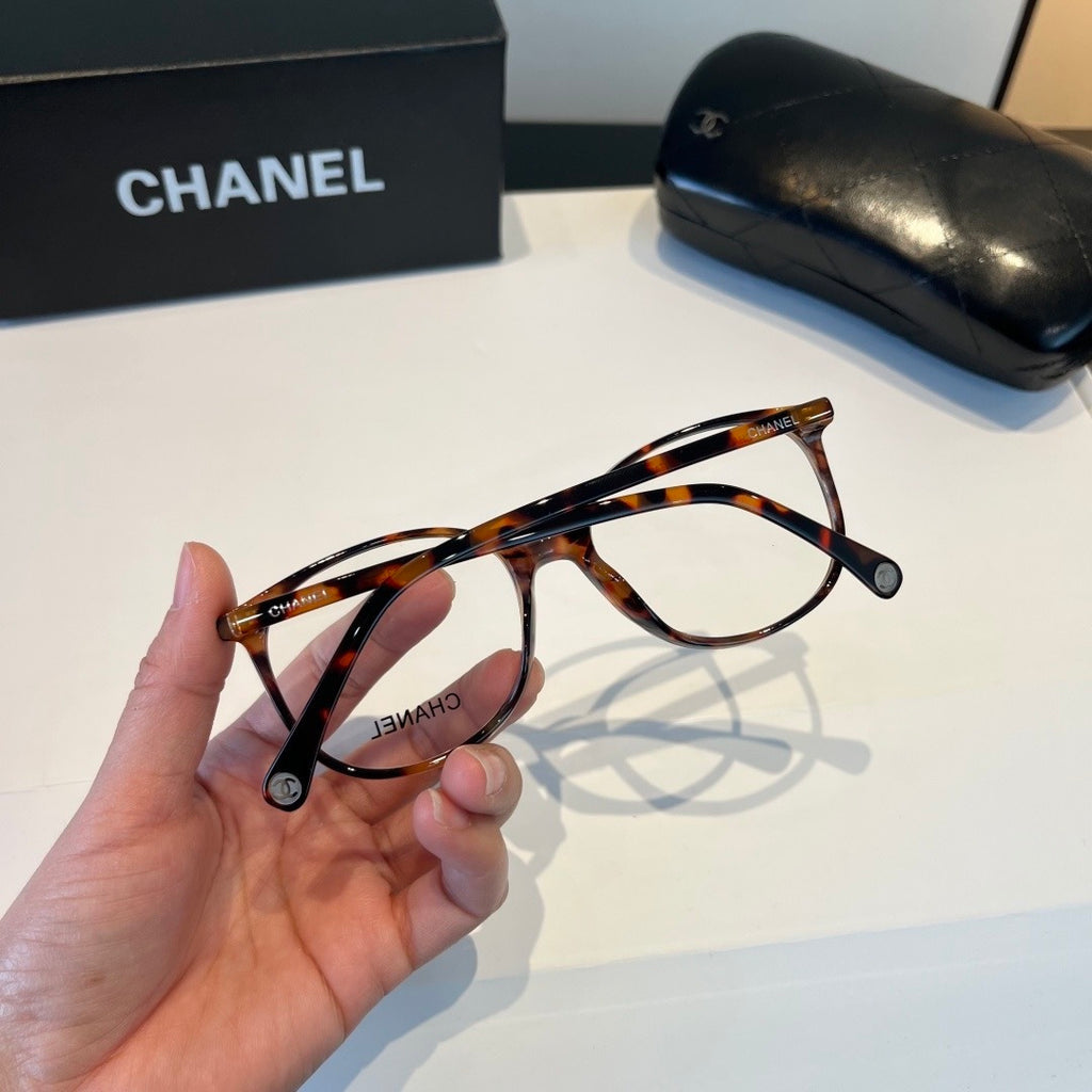 Chanel Oversized Black Lens Sunglasses for Men & Women - 465099 - detail image 9