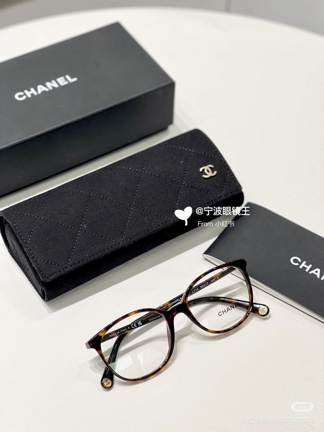 Chanel Oversized Black Lens Sunglasses for Men & Women - 465099 - detail image 2