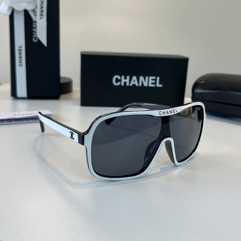 Chanel Fashion Black Lens Sunglasses for Men & Women - 493466