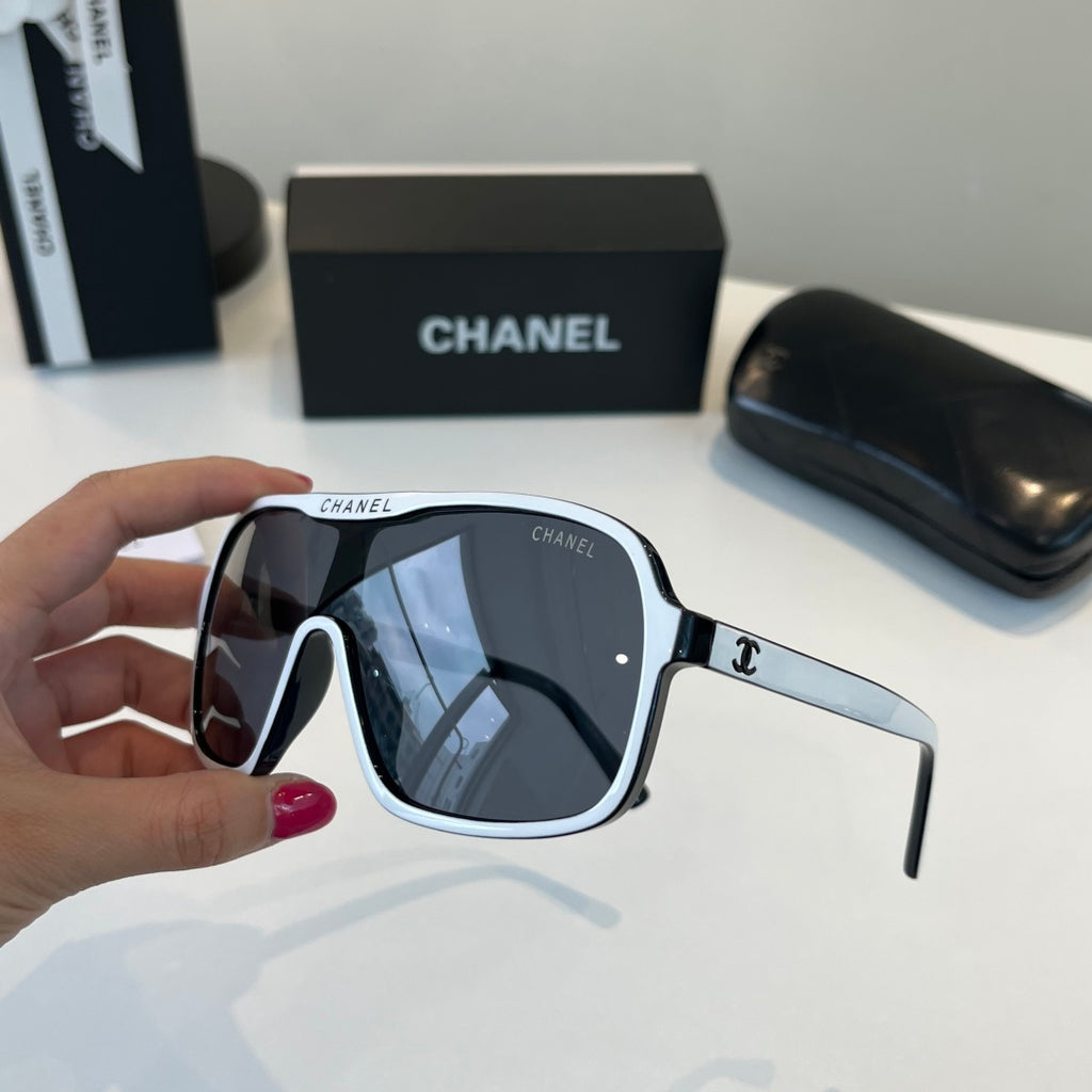 Chanel Fashion Black Lens Sunglasses for Men & Women - 493466 - detail image 4