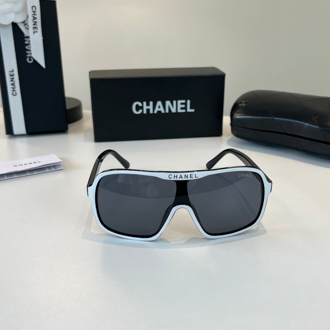 Chanel Fashion Black Lens Sunglasses for Men & Women - 493466 - detail image 2