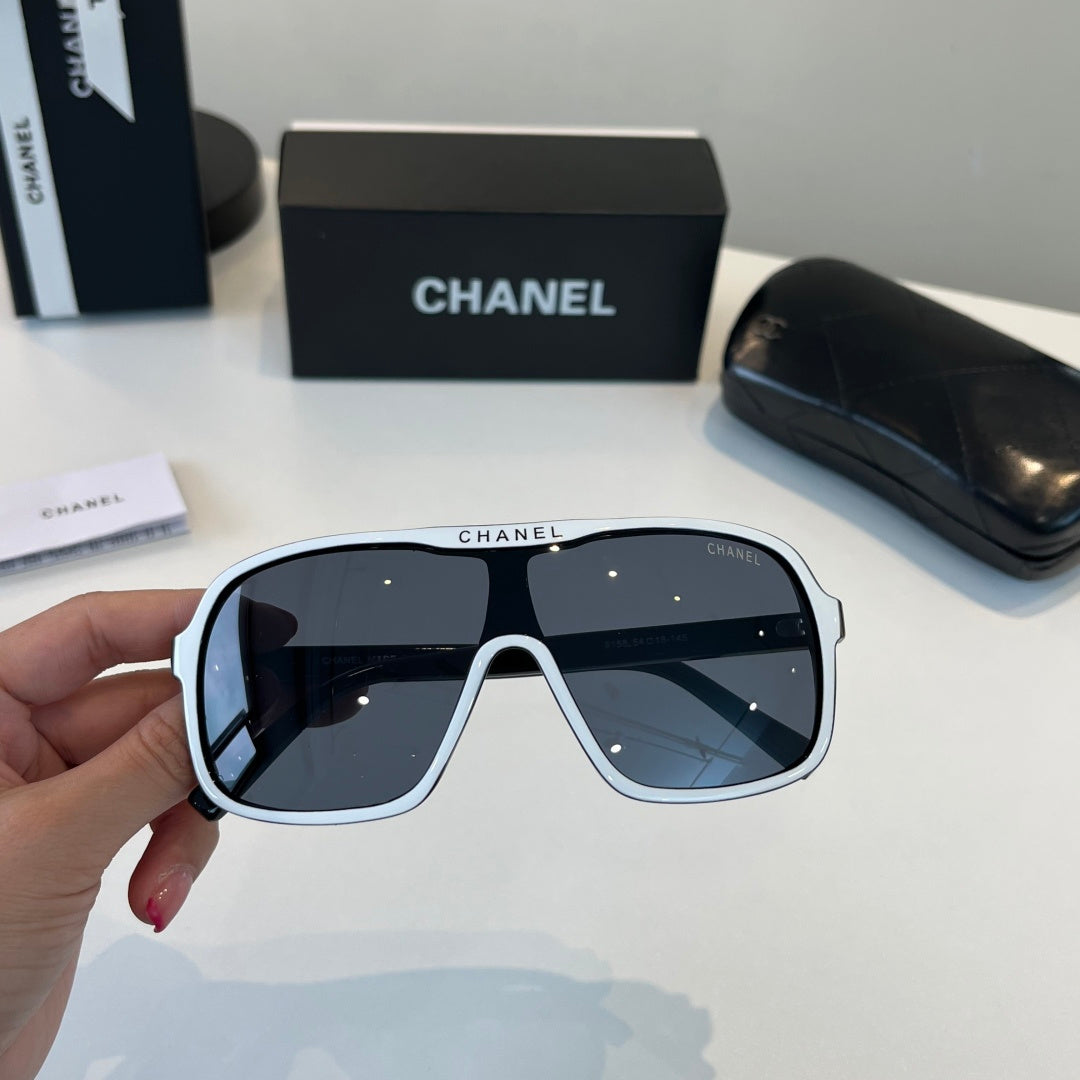 Chanel Fashion Black Lens Sunglasses for Men & Women - 493466 - detail image 6