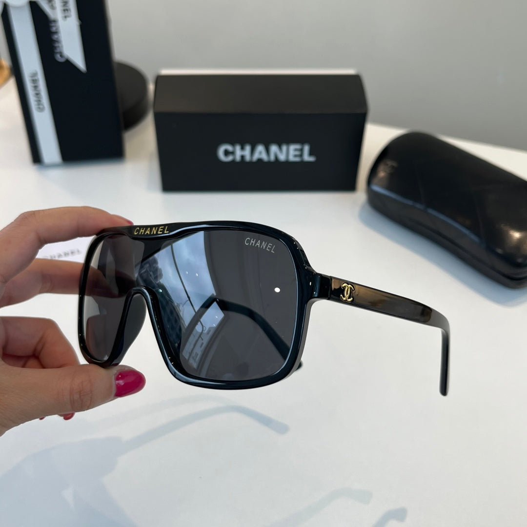 Chanel Fashion Black Lens Sunglasses for Men & Women - 493468 - detail image 4