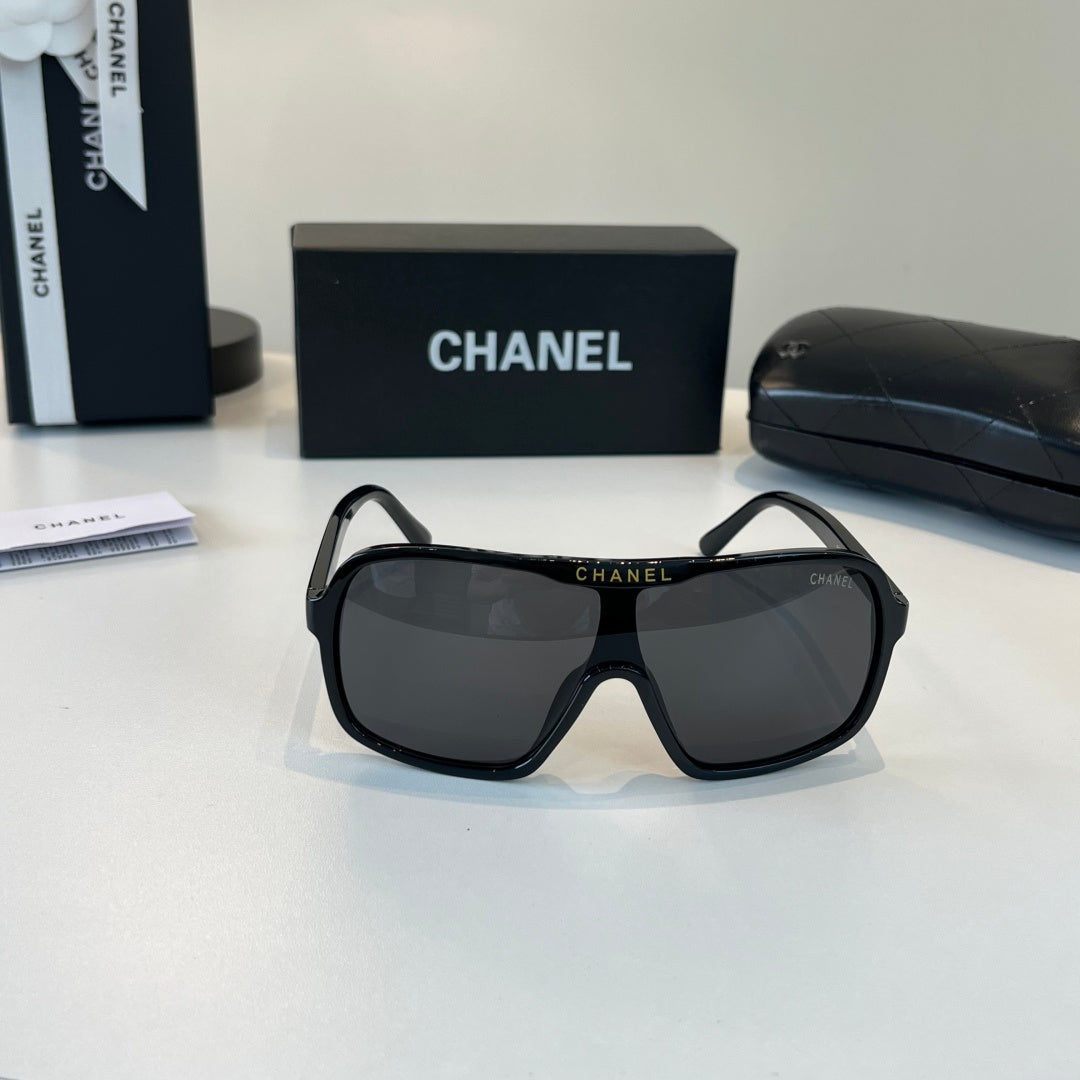 Chanel Fashion Black Lens Sunglasses for Men & Women - 493468 - detail image 2